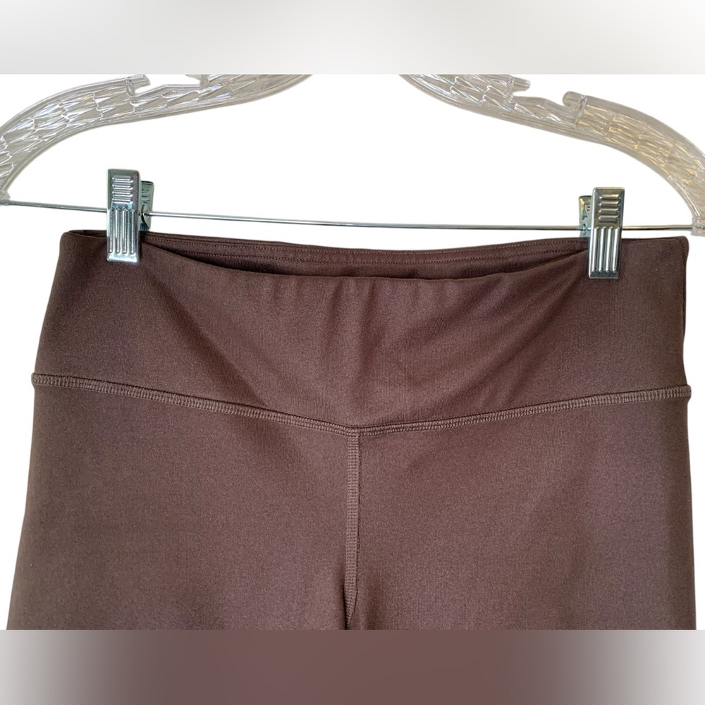 Alo Yoga Brown Goddess Leggings Size Small Smoothing Sweat Wicking Workout Gym - Picture 5 of 10